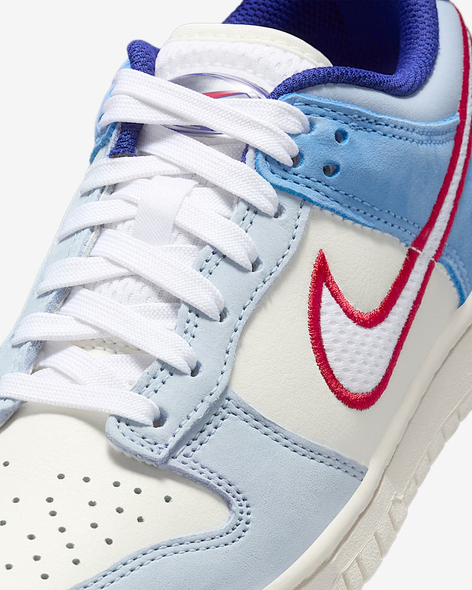 Red white blue nike sales